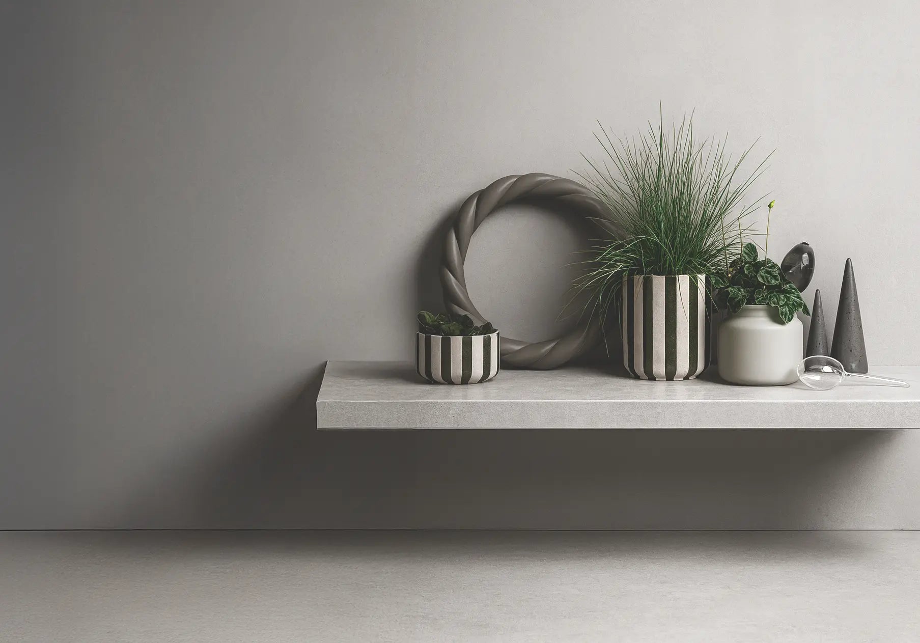 cale colorworlds - mole grey / plant green