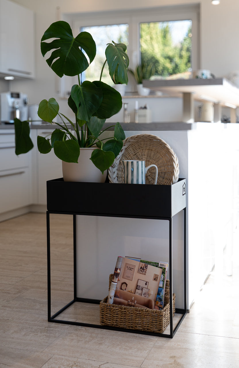 Designmöbel aus Metall & Wohndeko | cale design