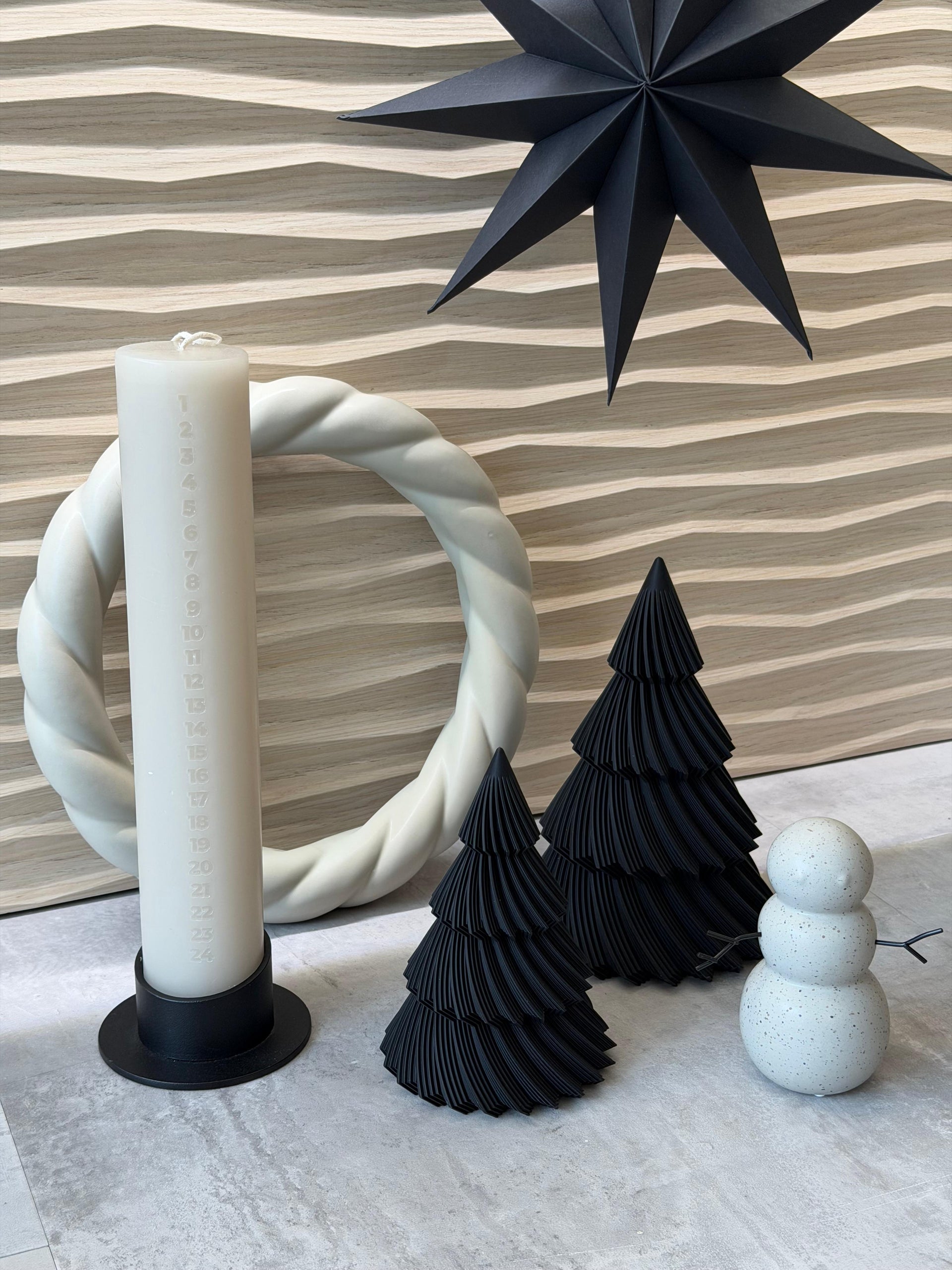 XL calendar candle with black candlestick, moon