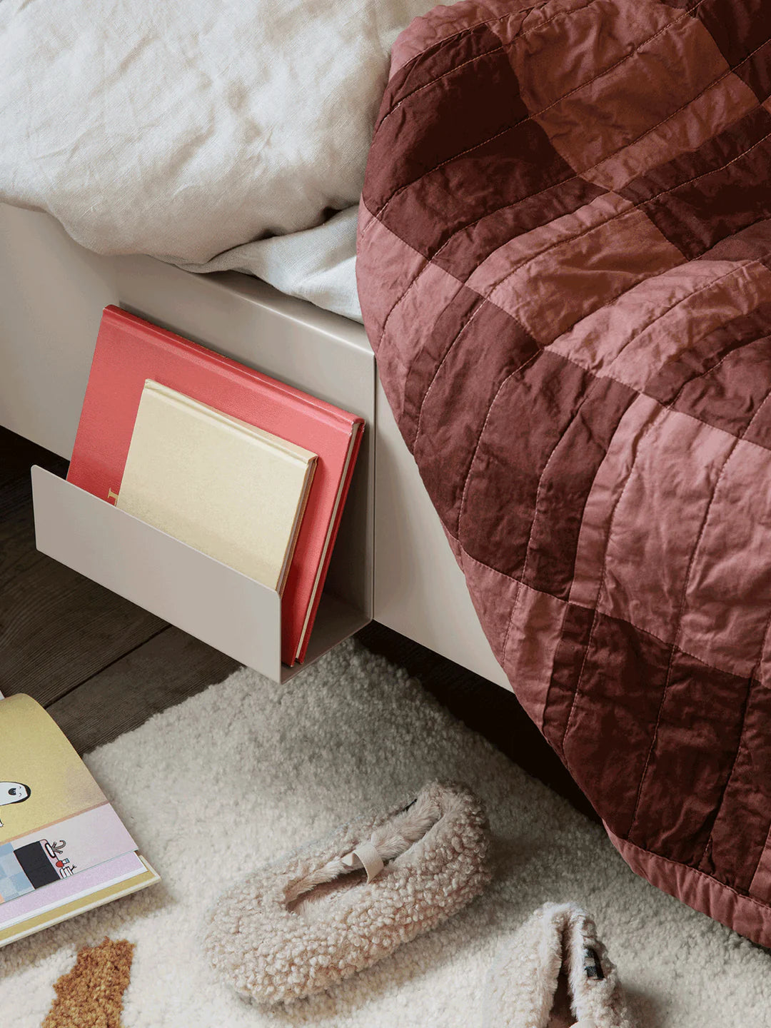 Bett Regal Sill